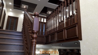 Лестница из массива ясеня на бетонное основание - фото 5